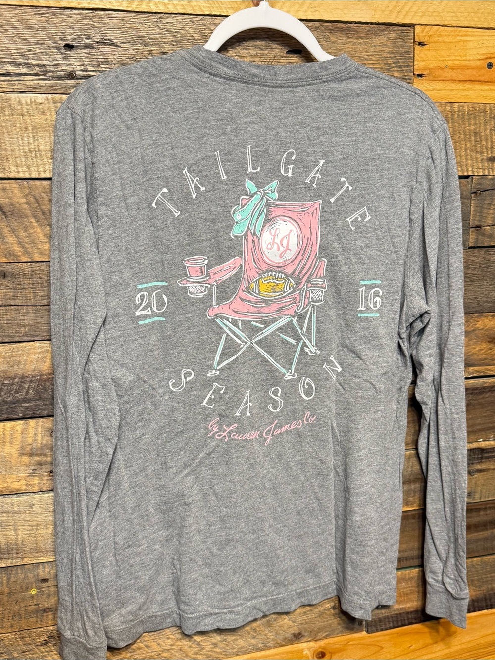 Lauren James Womens Small Gray Long Sleeve Tail Gate Season Pocket T Shirt